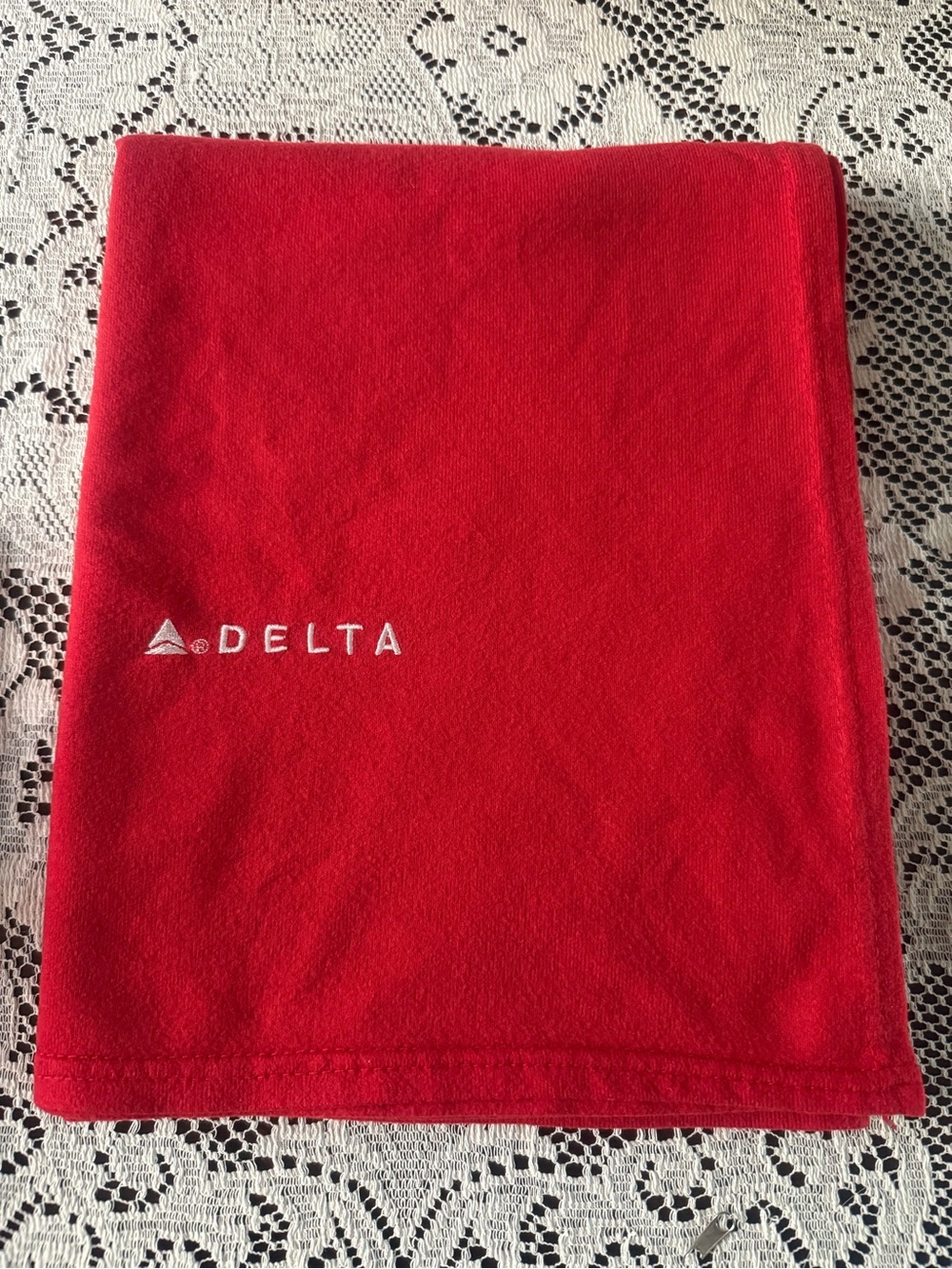 Vintage Red Delta Airlines Cabin Lap Throw Blanket